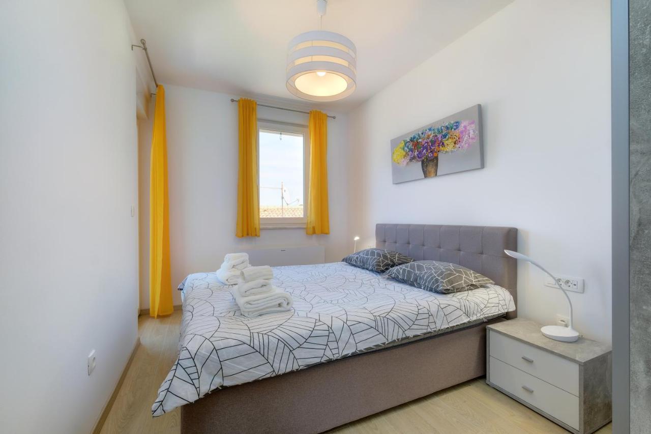 Apartments Hemetek Вели-Лошинь Экстерьер фото
