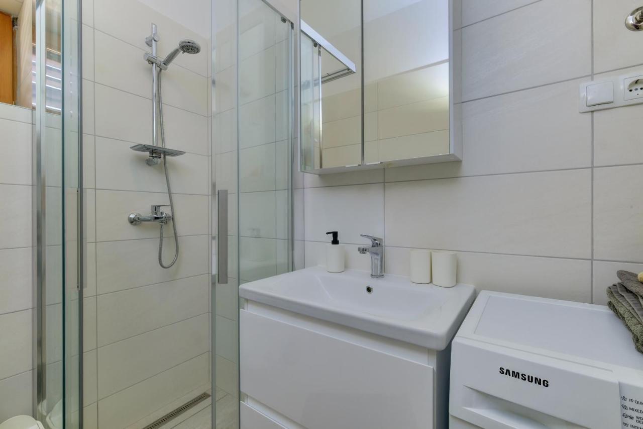 Apartments Hemetek Вели-Лошинь Экстерьер фото